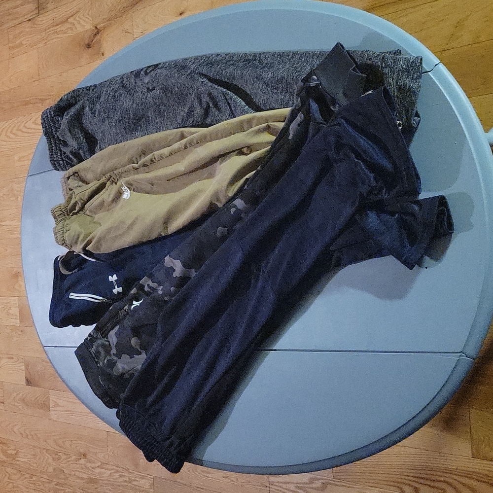 Bundle of 5 Sweatpants